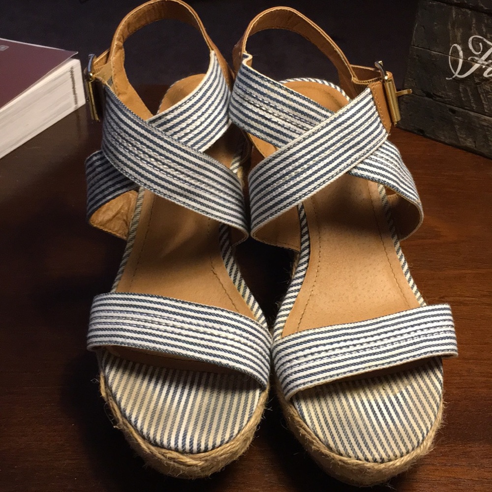 Striped wedges